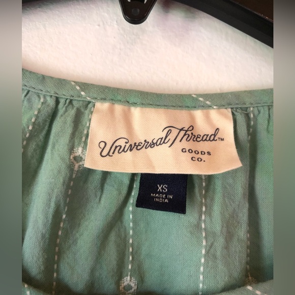 Universal Threads women’s XS blouse cotton embroidered Summer date party cruise - Picture 6 of 6